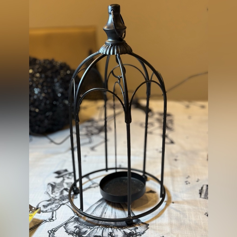 Elegant Black Metal Candle Holder